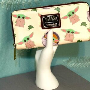 Loungefly Stars Wars Baby Yoda The Mandalorin